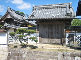 光徳寺の山門