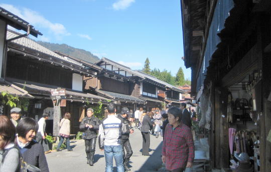 中町の様子