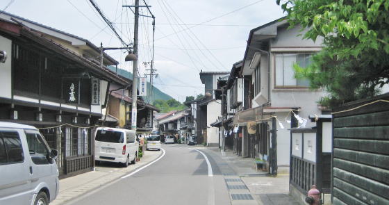 平沢郷の街道